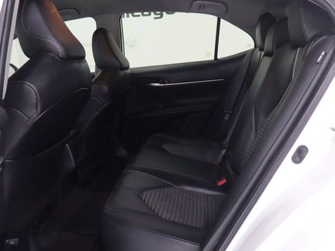 Used 2020 Toyota Camry SE image 13