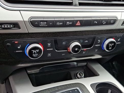 Used 2019 Audi Q7 2.0T Premium w/ Convenience Package image 18