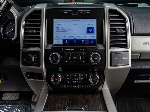 Used 2021 Ford F250 Lariat w/ Lariat Value Package image 22