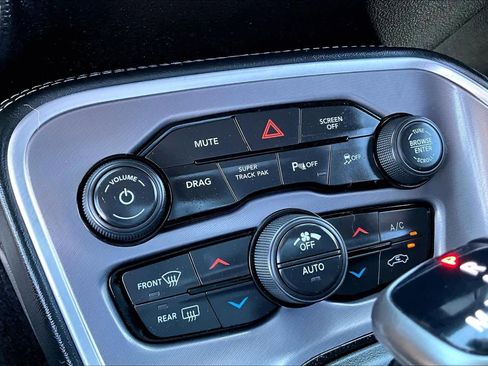 Used 2022 Dodge Challenger R/T Scat Pack RWD image 32