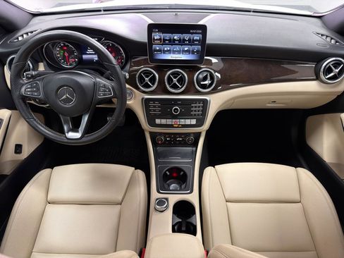 Used 2019 Mercedes-Benz CLA 250 image 28