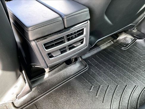 Used 2016 Tesla Model S 90D image 10