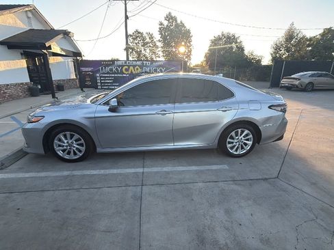 Used 2023 Toyota Camry LE FWD image 3