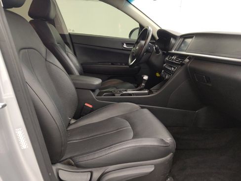 Used 2019 Kia Optima EX image 21