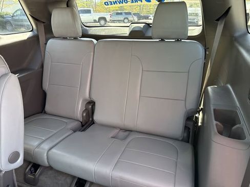 Used 2021 Chevrolet Traverse Premier image 11