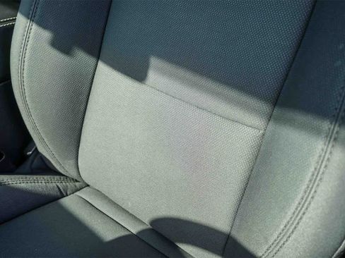 Used 2020 Jeep Wrangler Unlimited Sahara image 23