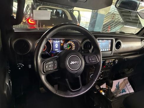 Used 2022 Jeep Wrangler Unlimited Sport AWD/4WD image 6