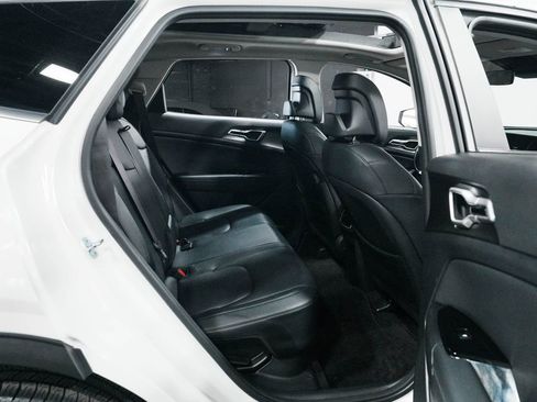 Used 2023 Kia Sportage EX w/ EX Premium Package image 30