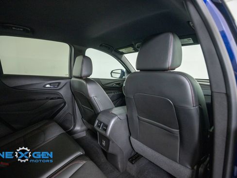 Used 2022 Chevrolet Equinox RS w/ LPO, Floor Liner Package FWD image 35