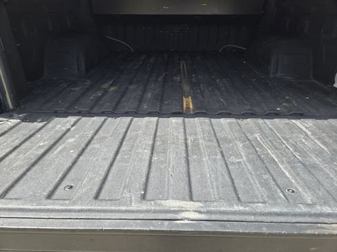 Used 2021 Chevrolet Silverado 1500 LT Trail Boss w/ Convenience Package II AWD/4WD image 32