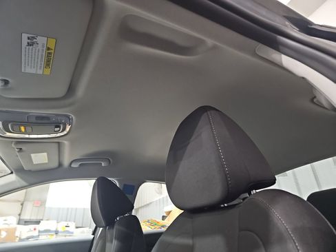 New 2026 Hyundai Elantra Blue image 31