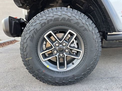 New 2026 Jeep Gladiator Mojave image 25