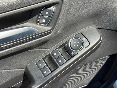 Used 2025 Ford Escape ST-Line FWD image 16