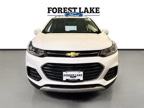Used 2019 Chevrolet Trax LT w/ Driver Confidence Package image 2