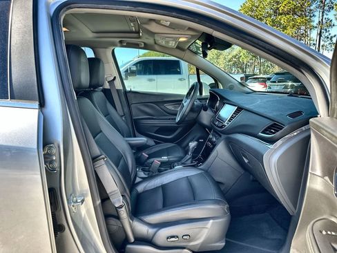 Certified 2019 Buick Encore Essence w/ Experience Buick Package image 28