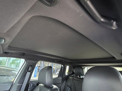 New 2026 Jeep Compass Latitude AWD/4WD image 8