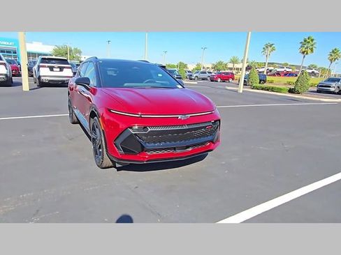 New 2026 Chevrolet Equinox EV RS image 28