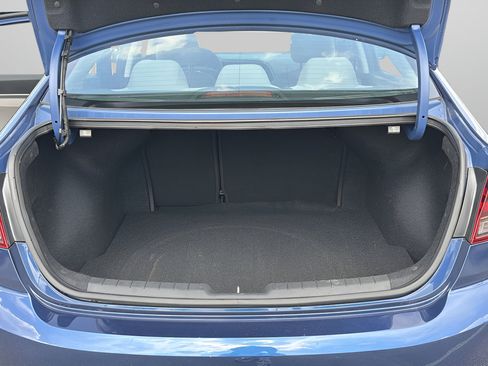 Used 2020 Hyundai Elantra SE FWD image 8