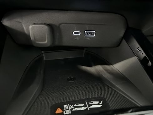 New 2026 Chevrolet Trax LT w/ Sunroof Package image 21