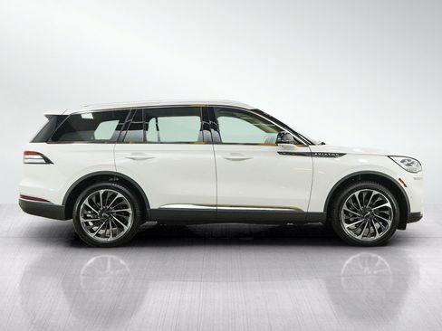 Used 2022 Lincoln Aviator Reserve w/ Equipment Group 201A AWD/4WD image 6