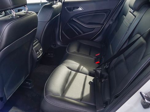 Used 2020 Mercedes-Benz GLA 250 GLA 250 w/ Convenience Package image 22