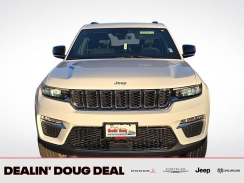 Used 2025 Jeep Grand Cherokee Limited w/ Trailer Tow Package image 9