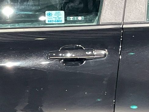 Used 2023 Chevrolet Equinox LS w/ Midnight Edition image 16