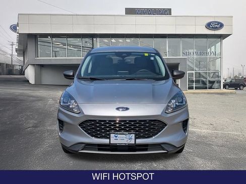 Used 2022 Ford Escape SE w/ Convenience Package AWD/4WD image 2