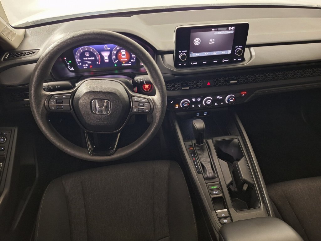 Used 2025 Honda Accord SE image 9