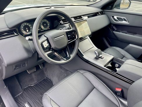 New 2026 Land Rover Range Rover Velar Dynamic SE image 13