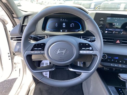 Used 2026 Hyundai Elantra Sport FWD image 27