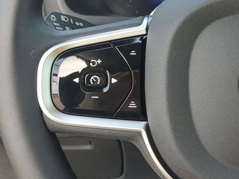 Used 2026 Volvo XC90 B6 Plus w/ Protection Package Premier AWD/4WD image 22