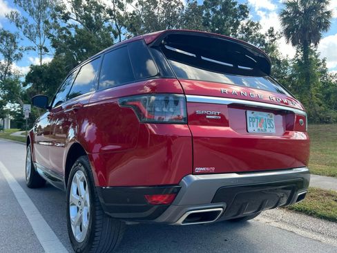 Used 2018 Land Rover Range Rover Sport HSE image 10