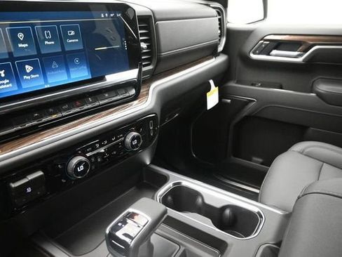 New 2026 Chevrolet Silverado 1500 RST w/ Redline Edition AWD/4WD image 29