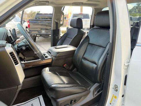 Used 2018 GMC Sierra 1500 SLT w/ SLT Premium Package image 18