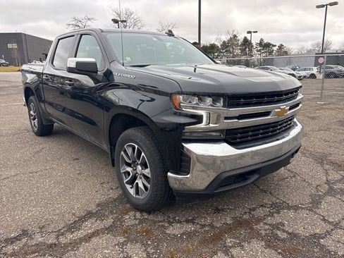 Used 2021 Chevrolet Silverado 1500 LT image 3