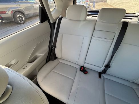 Used 2025 Hyundai Kona SEL image 39