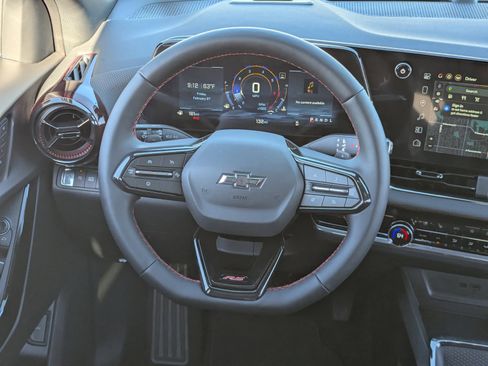 Used 2026 Chevrolet Equinox RS w/ Convenience Package III image 19