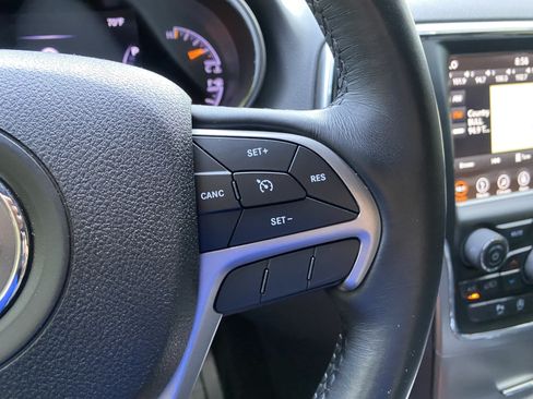 Used 2018 Jeep Grand Cherokee Limited AWD/4WD image 20