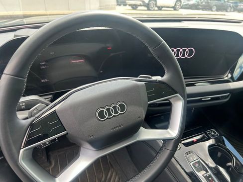 Used 2025 Audi A5 2.0T Premium Plus w/ Premium Plus AWD/4WD image 12