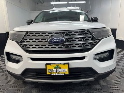 Used 2020 Ford Explorer Limited w/ Class III Trailer Tow Package AWD/4WD image 2