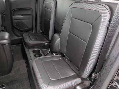 Used 2018 GMC Canyon All Terrain w/ Trailering Package image 17