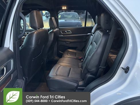Used 2018 Ford Explorer Limited image 4