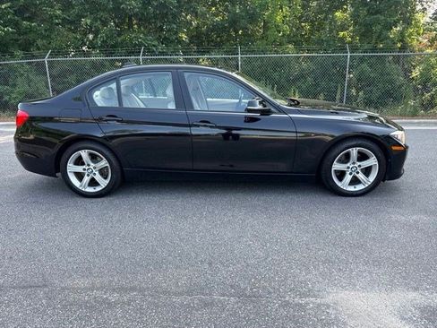 Used 2014 BMW 320i Sedan RWD image 4
