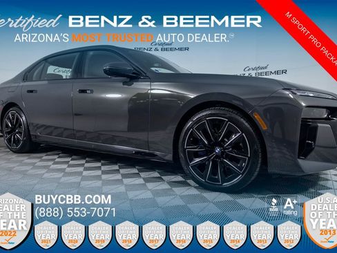 Used 2025 BMW 760i xDrive w/ Executive Package image 1