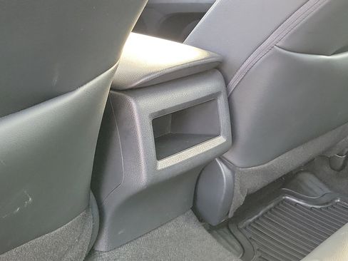 Used 2024 Toyota Camry SE FWD image 13