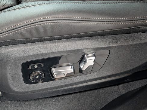 New 2026 BMW X5 xDrive40i w/ M Sport Package image 9