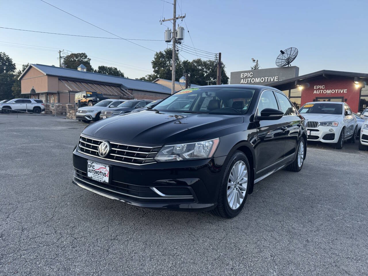 Used 2016 Volkswagen Passat 1.8T SE FWD image 2