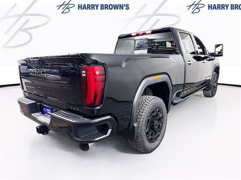 New 2026 GMC Sierra 3500 Denali Ultimate w/ LPO, Black Badging Package image 33