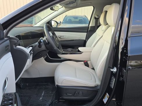 Used 2025 Hyundai Tucson Limited AWD/4WD image 11